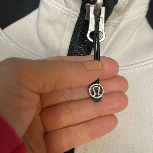 Lululemon jacket - Picture 2 of 12